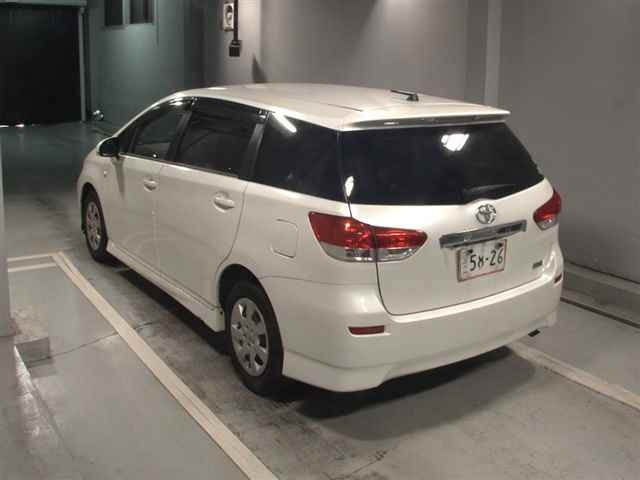 TOYOTA WISH 2009