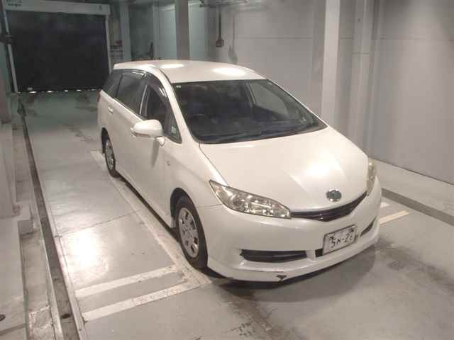 TOYOTA WISH 2009
