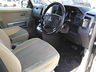 MITSUBISHI DELICA D5 2010