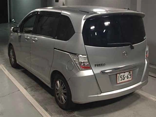 HONDA FREED 2013