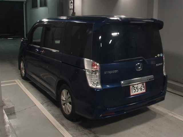 HONDA STEP WAGON 2011