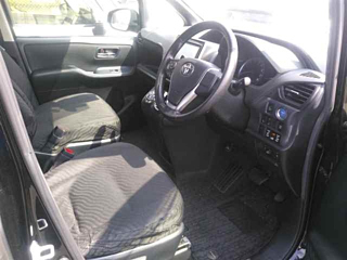 TOYOTA NOAH 2016