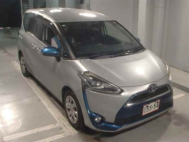 TOYOTA SIENTA 2016