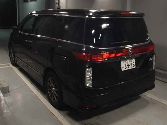 NISSAN ELGRAND 2011