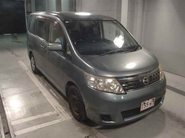 NISSAN SERENA 2010