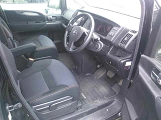 NISSAN SERENA 2010