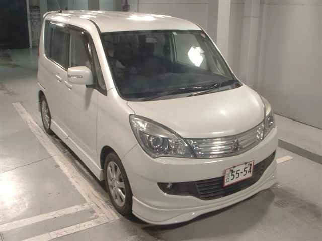 MITSUBISHI DELICA D2 2012