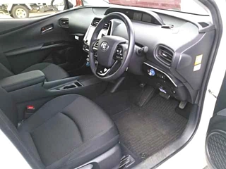 TOYOTA PRIUS 2022