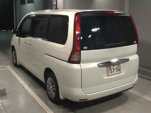NISSAN SERENA 2008