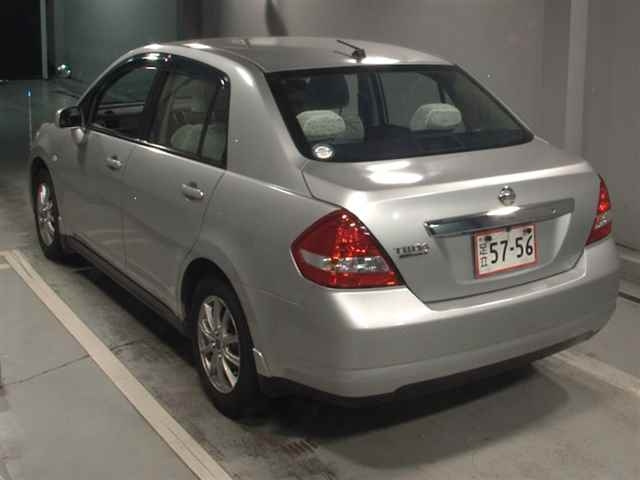 NISSAN TIIDA LATIO 2011