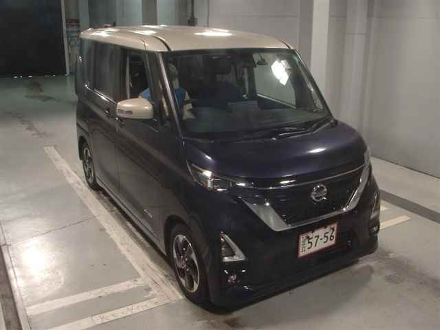 NISSAN ROOX 2020