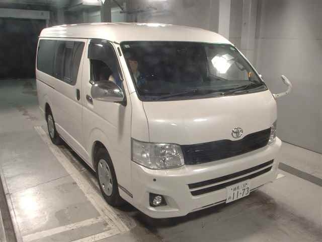 TOYOTA HIACE VAN 2012