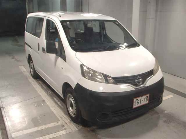NISSAN NV200 2010