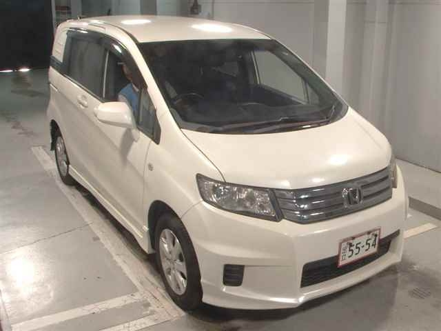 HONDA FREED 2011