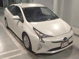 TOYOTA PRIUS 2016