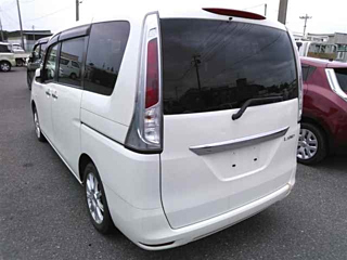 SUZUKI LANDY 2011
