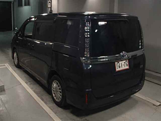TOYOTA VOXY 2016