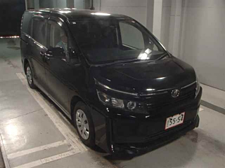 TOYOTA VOXY 2017