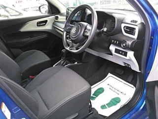 SUZUKI SWIFT 2023
