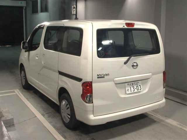 NISSAN NV200 2013