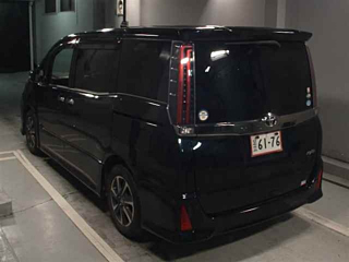 TOYOTA NOAH 2018