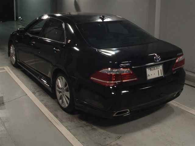 TOYOTA CROWN 2010