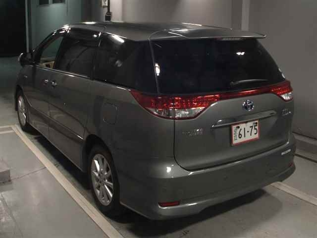 TOYOTA ESTIMA HYBRID 2015