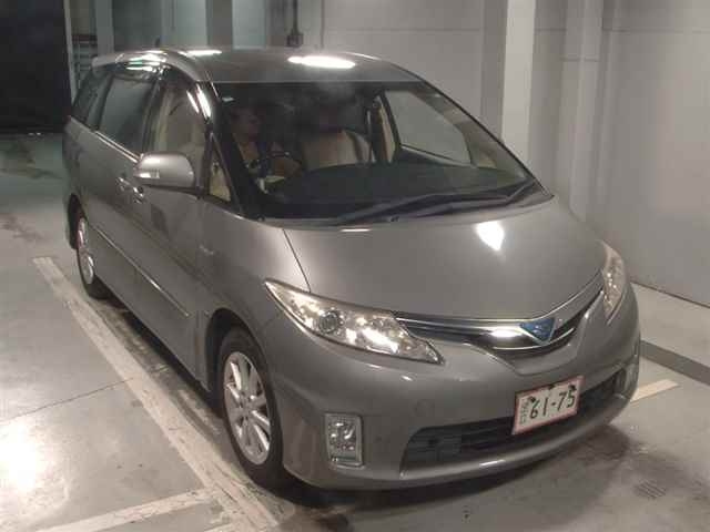 TOYOTA ESTIMA HYBRID 2015