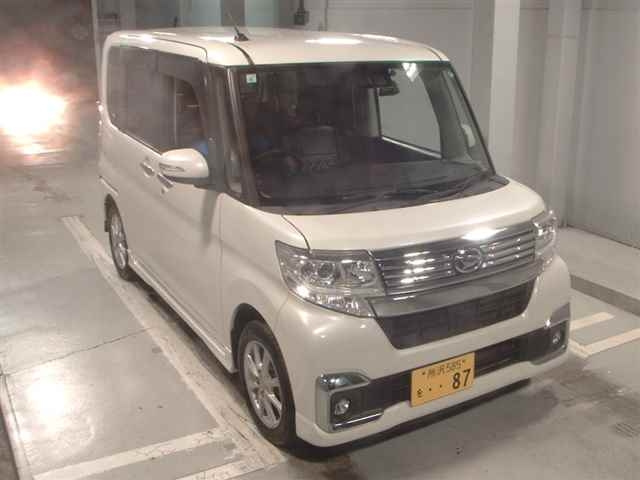 DAIHATSU TANTO 2017