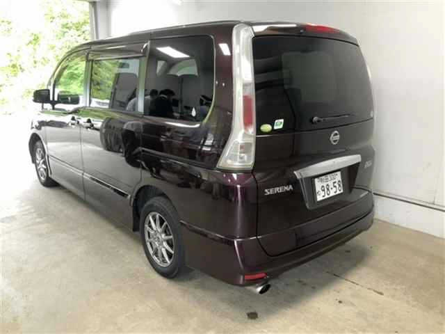 NISSAN SERENA 2009