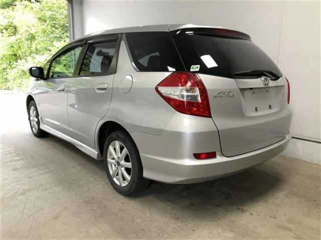 HONDA FIT SHUTTLE 2011