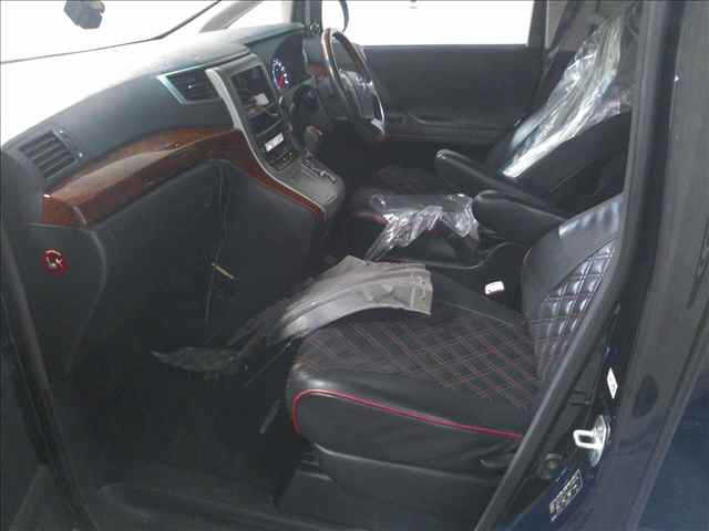 TOYOTA ALPHARD 2010