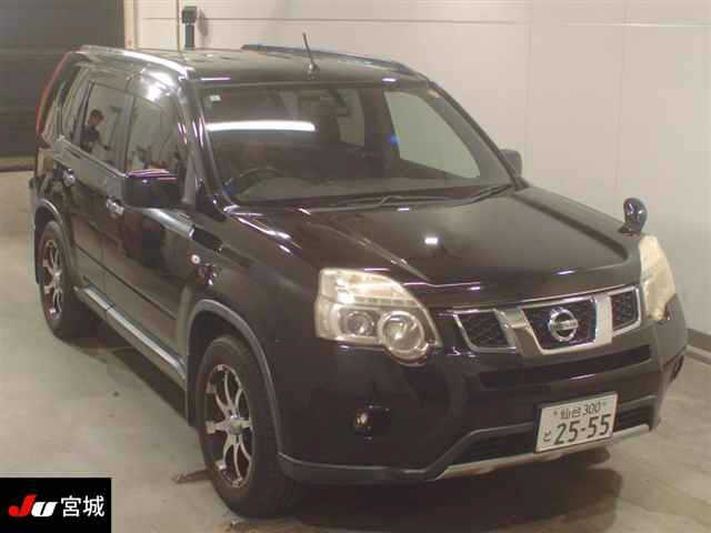 NISSAN X-TRAIL 2013
