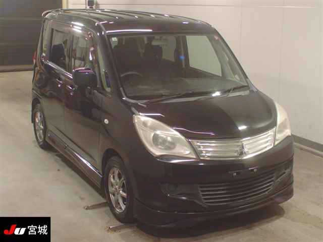 MITSUBISHI DELICA D2 2012