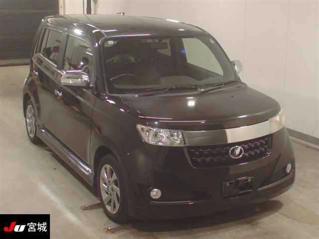 TOYOTA BB 2013