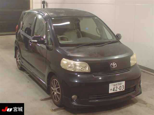 TOYOTA PORTE 2009