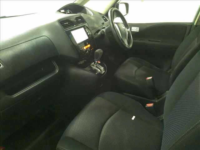 NISSAN SERENA 2012