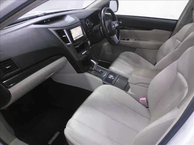 SUBARU LEGACY B4 2010