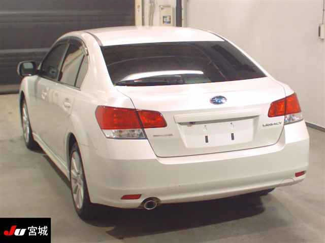 SUBARU LEGACY B4 2010