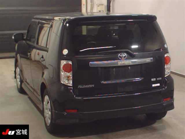 TOYOTA COROLLA RUMION 2012