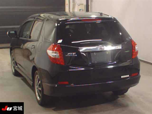 HONDA FIT SHUTTLE 2011