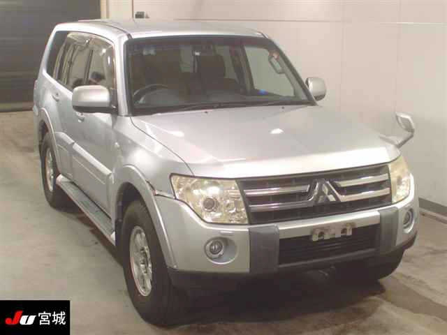MITSUBISHI PAJERO 2008