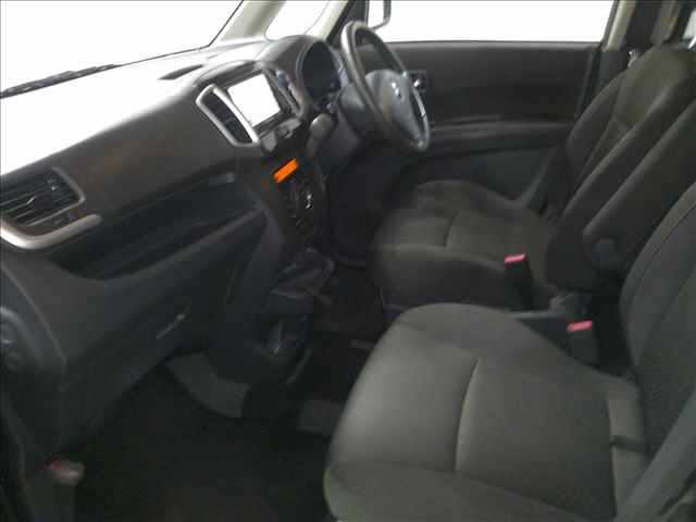 MITSUBISHI DELICA D2 2011