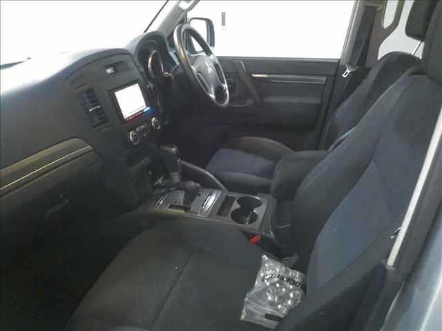 MITSUBISHI PAJERO 2008