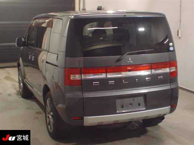 MITSUBISHI DELICA D5 2012