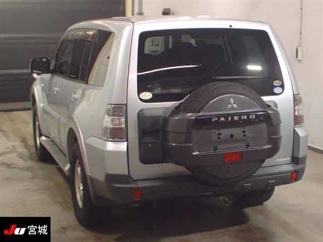 MITSUBISHI PAJERO 2008