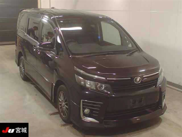 TOYOTA VOXY 2016