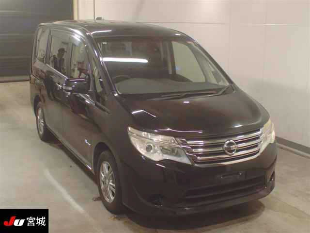 NISSAN SERENA 2015
