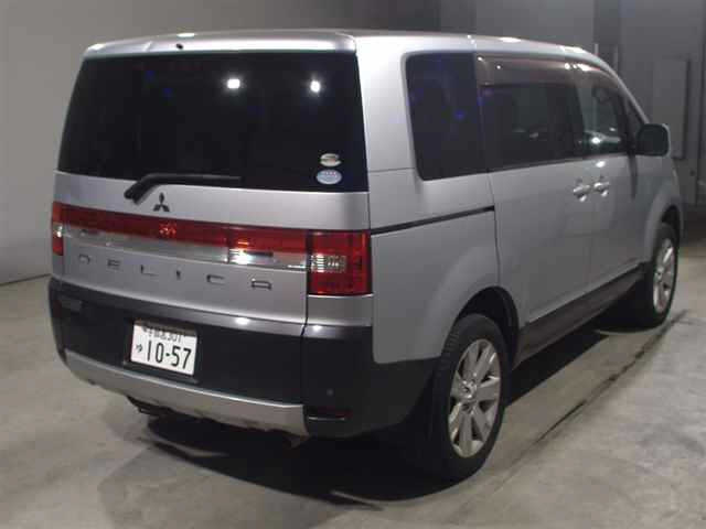 MITSUBISHI DELICA D5 2009