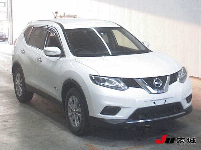 NISSAN X-TRAIL 2015